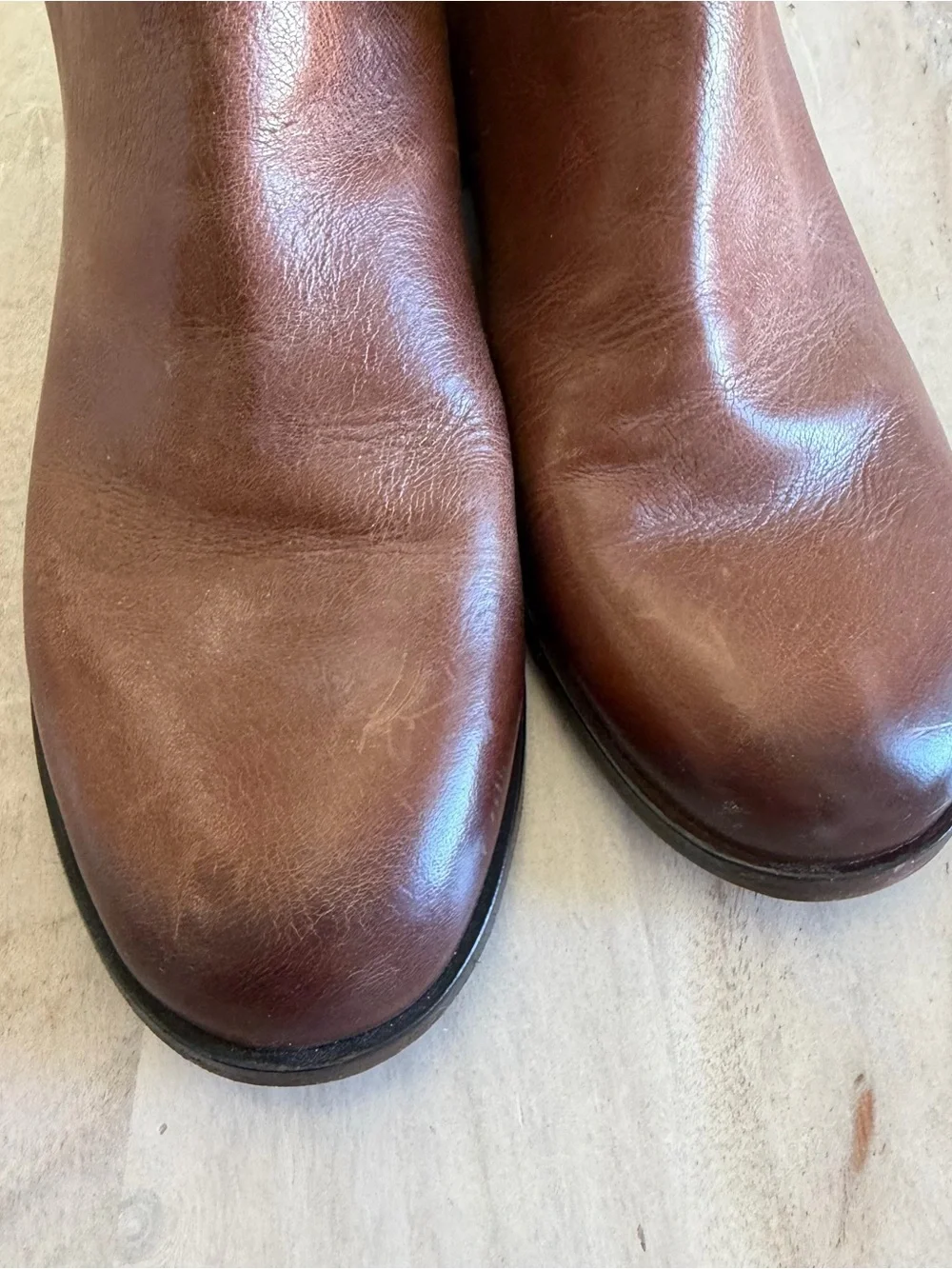 Frye Elyssa Shootie Ankle Boots Cognac Brown Waxed Leather Size 8
